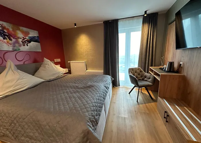 בית הארחה Restaurant Wuerzig In